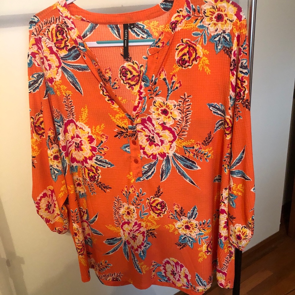 NWOT Orange and Pink Graphic Blouse with 3/4 Sleeves by Cathy - 2X